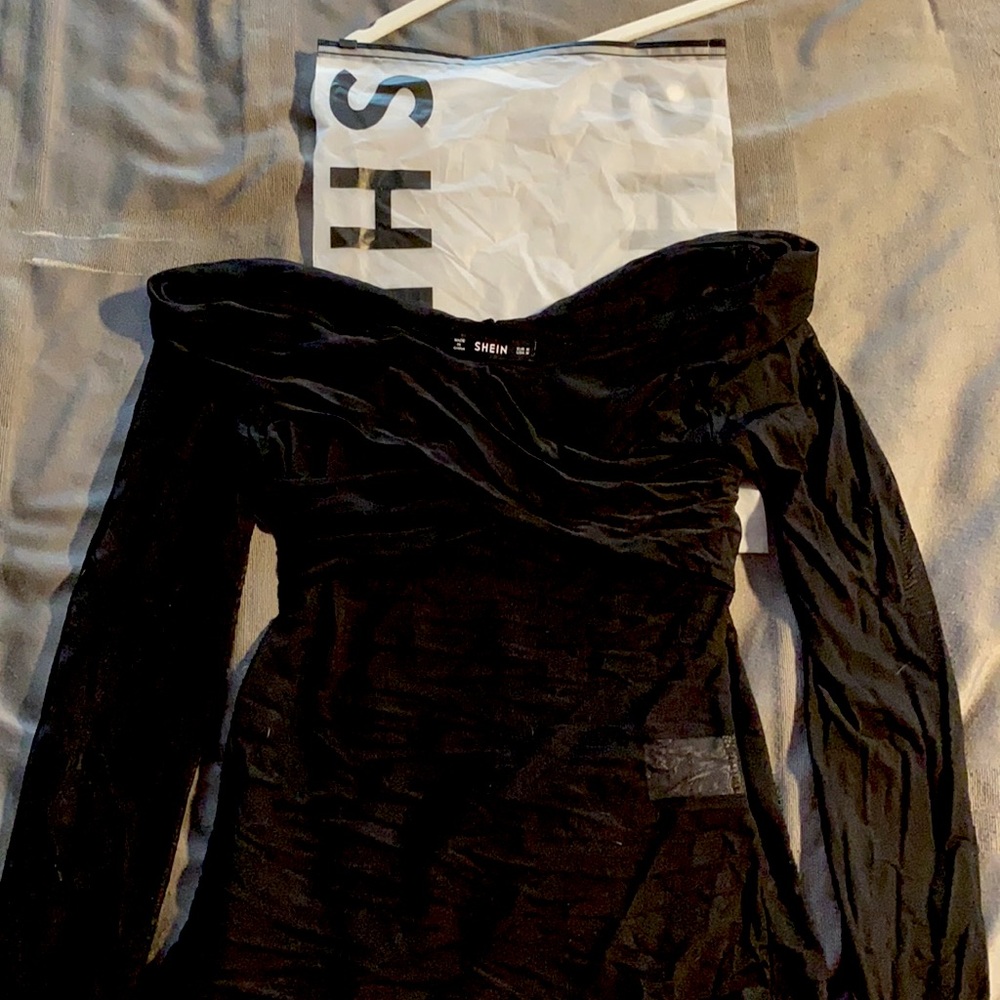 Shein Blck Mesh Long Sleeve Cross top